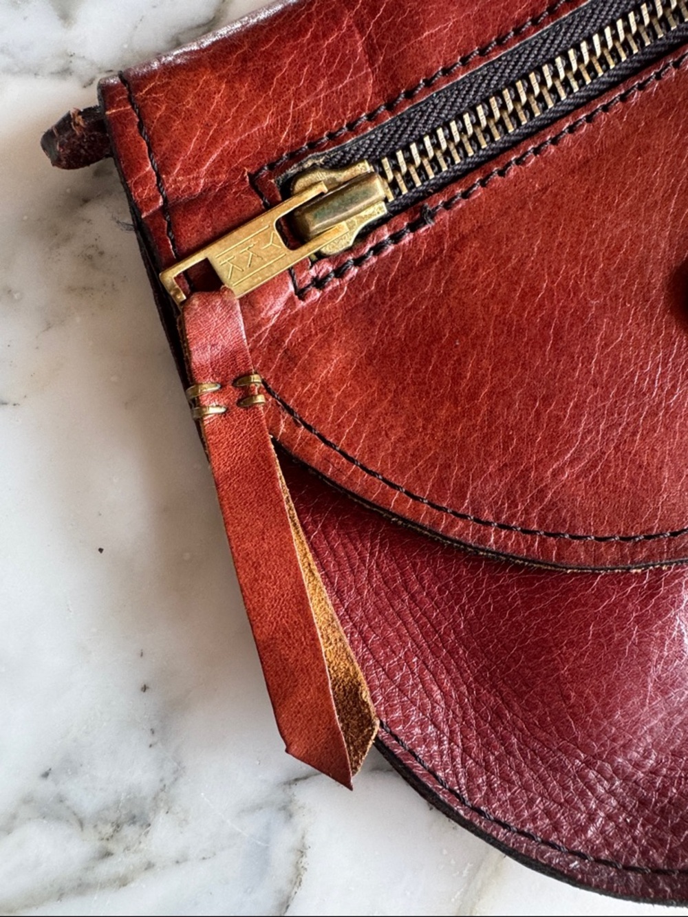 Vintage Leather Crossbody Purse Bag - Picture 5 of 11